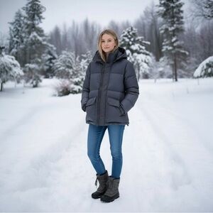 Mr & Mrs Italy Down Puffer Jacket Coat Size M $2190